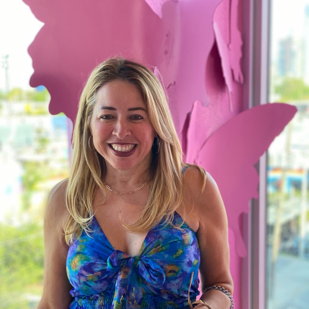 Meet your Posher, Claudia